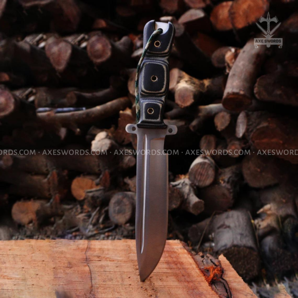 Daryl Dixon Knife: The Walking Dead Replica Knife